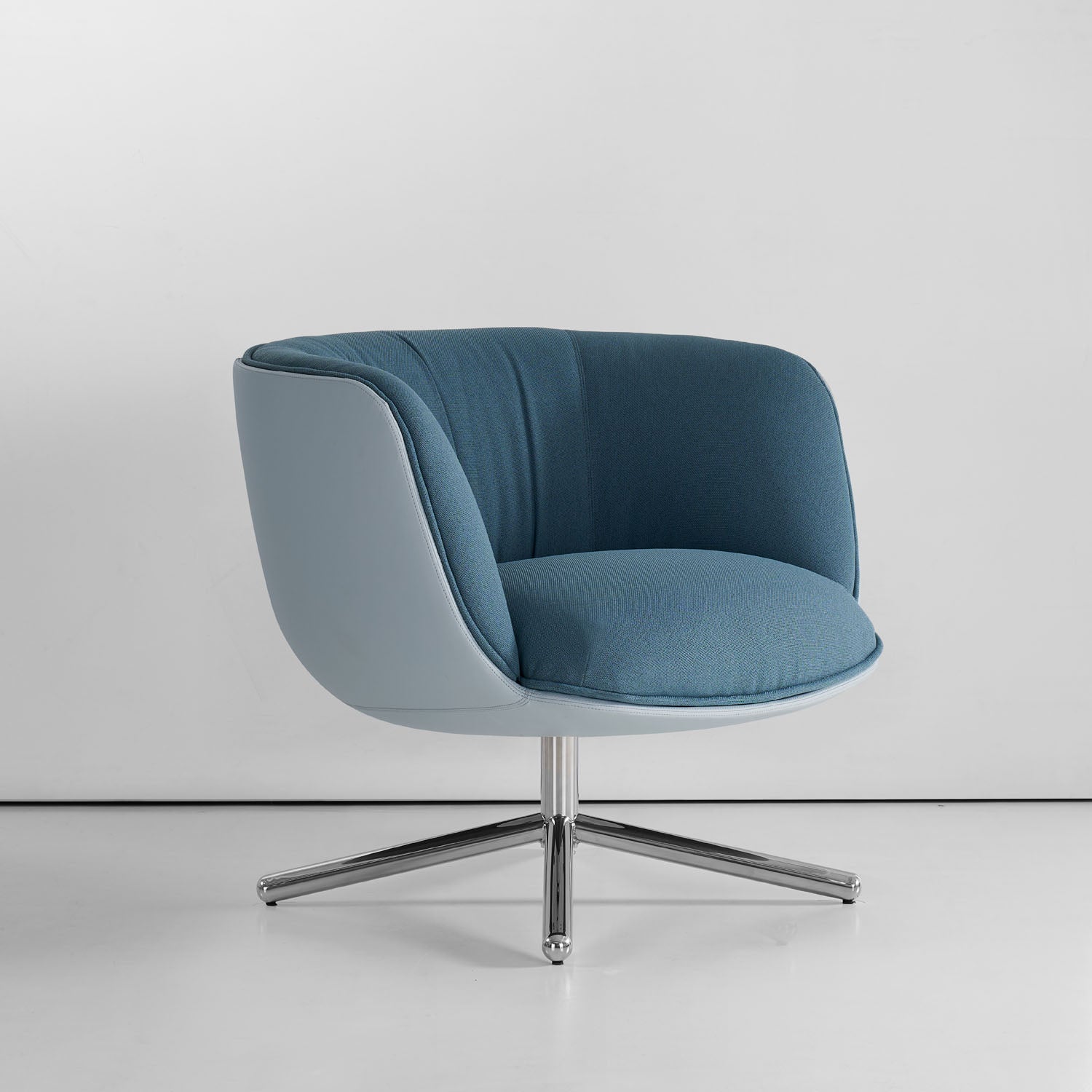 Bombom Lounge Chair