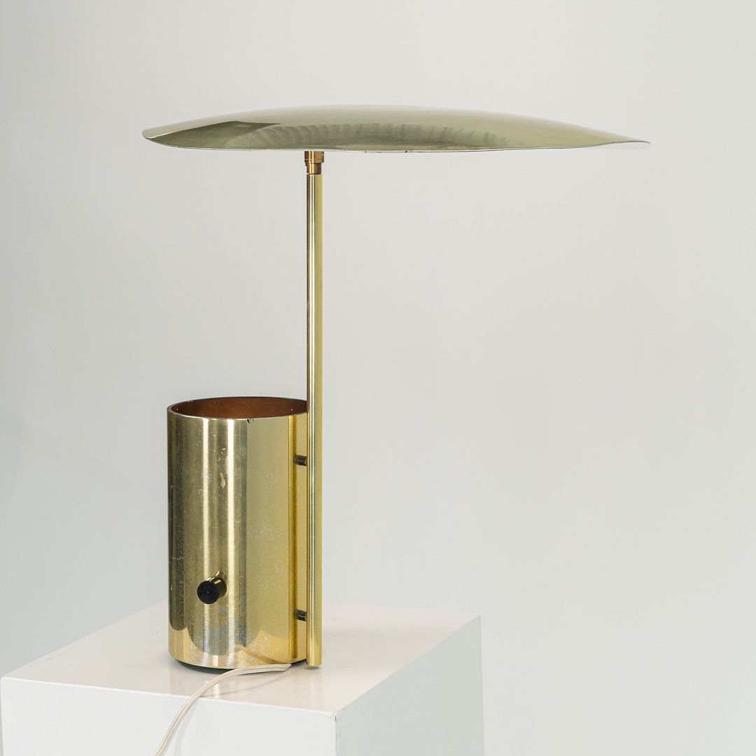 Half-Nelson Table Lamp