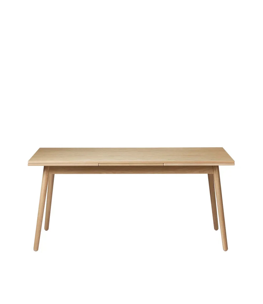 C35B Dining Table — Nature Lacquered Oak