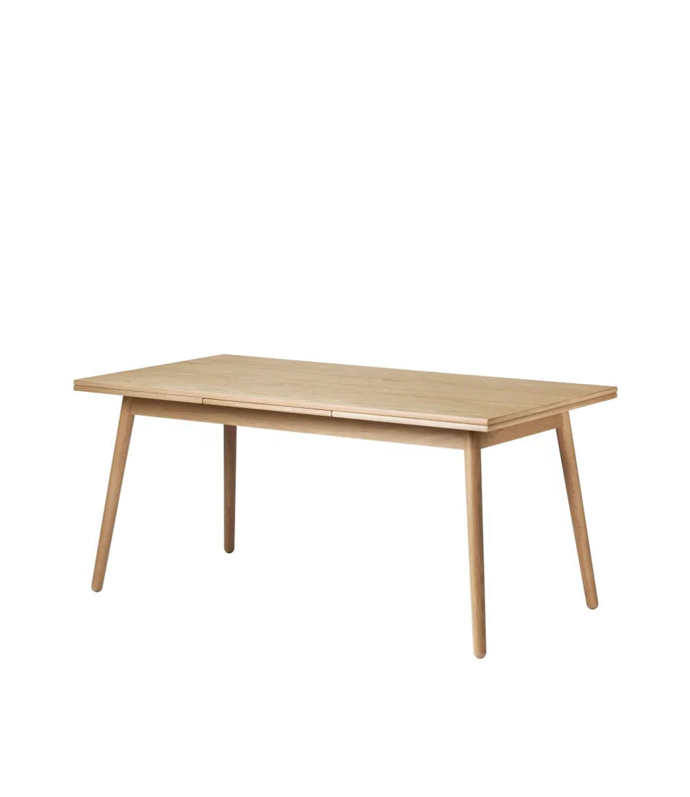C35BH Dining Table With Dutch Extension — Nature Lacquered Oak