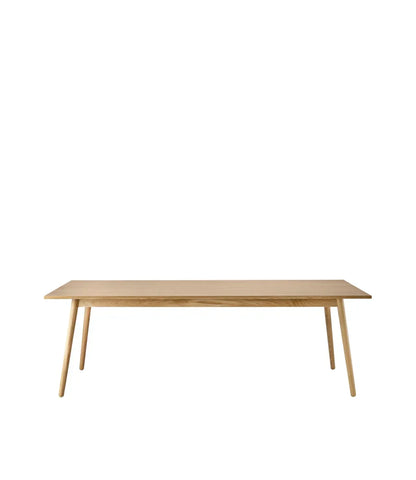 C35C Dining Table — Nature Lacquered Oak