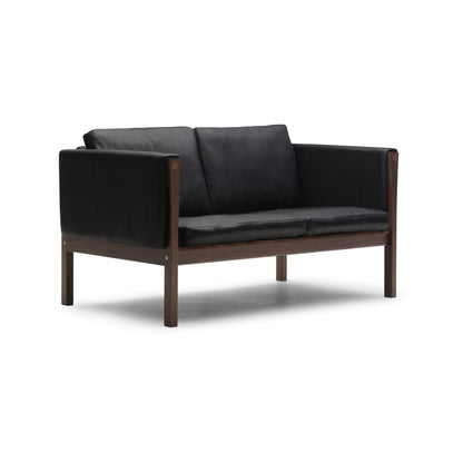 CH162 Sofa