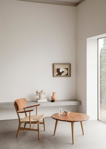 CH22 Lounge Chair