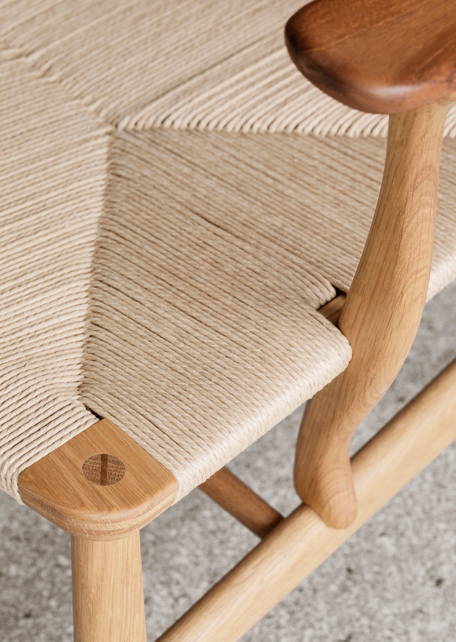 CH22 Lounge Chair