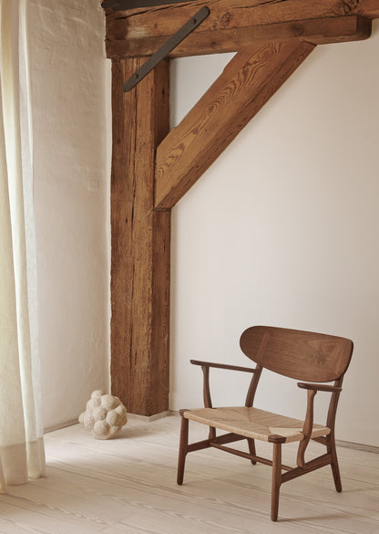 CH22 Lounge Chair