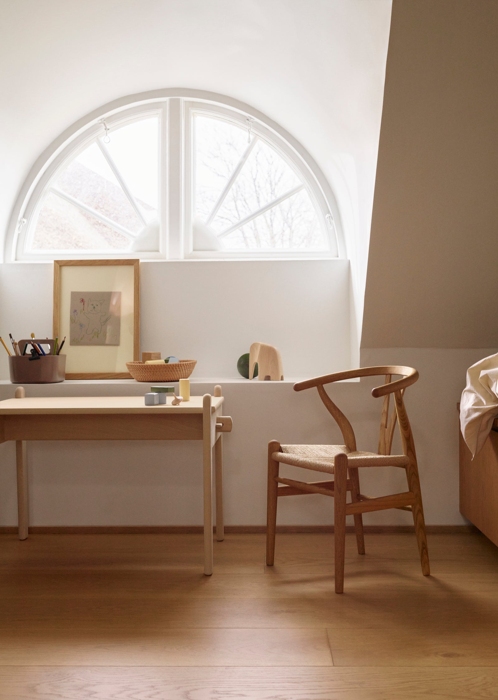 CH24 Children's Wishbone Chair