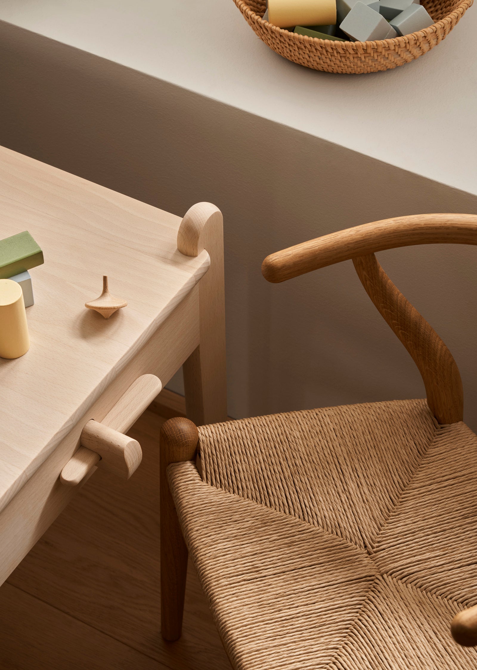 CH24 Children's Wishbone Chair