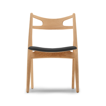 CH29P Sawbuck Chair