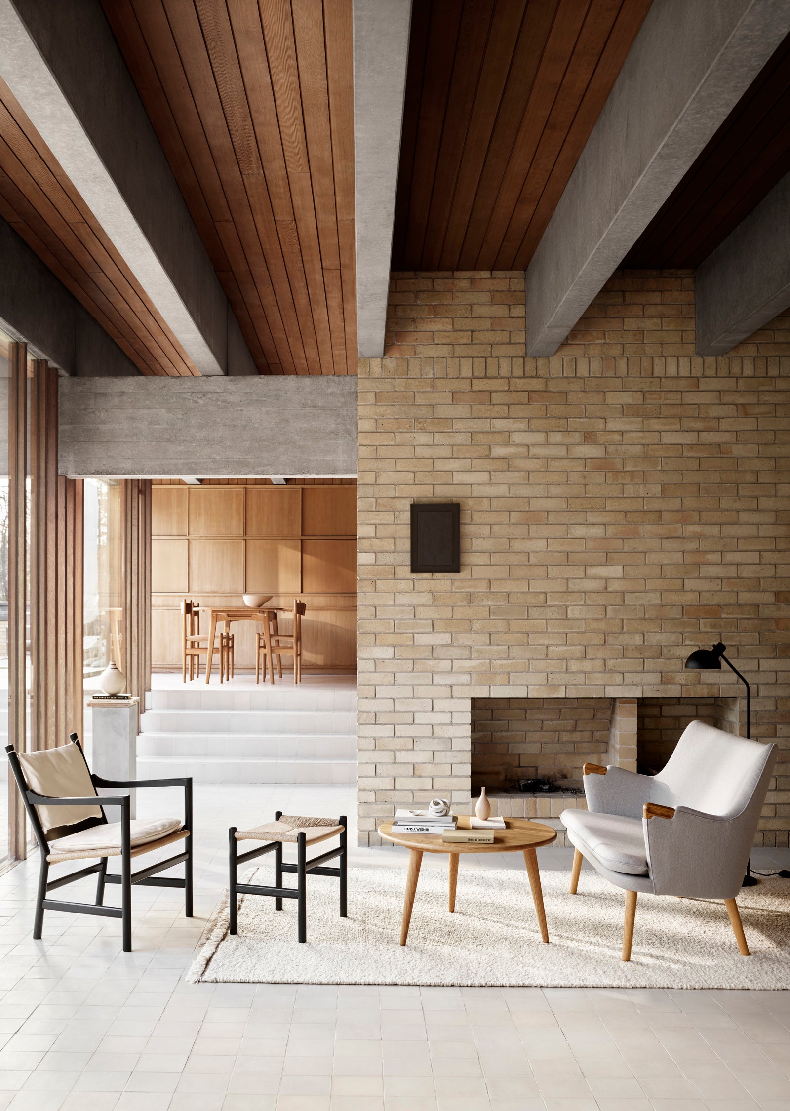 CH44 Lounge Chair