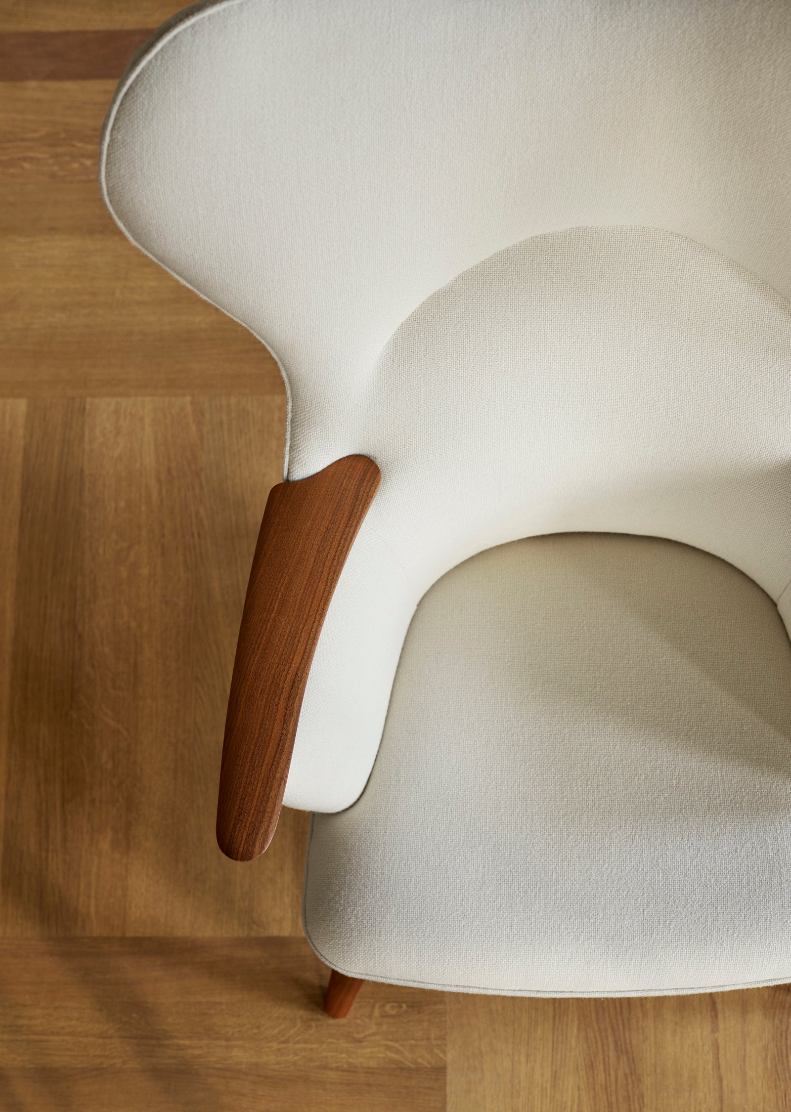 CH78 Mama Bear Lounge Chair by Hans Wegner Rarify