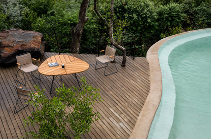 Leaf Dining table