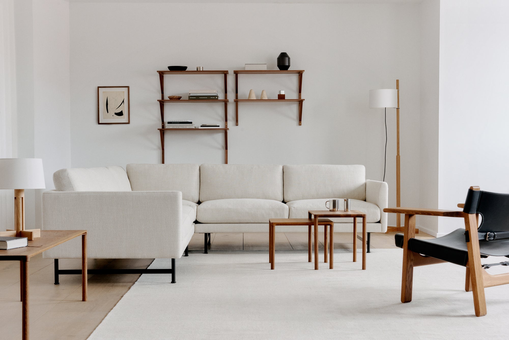 Piloti Side Table