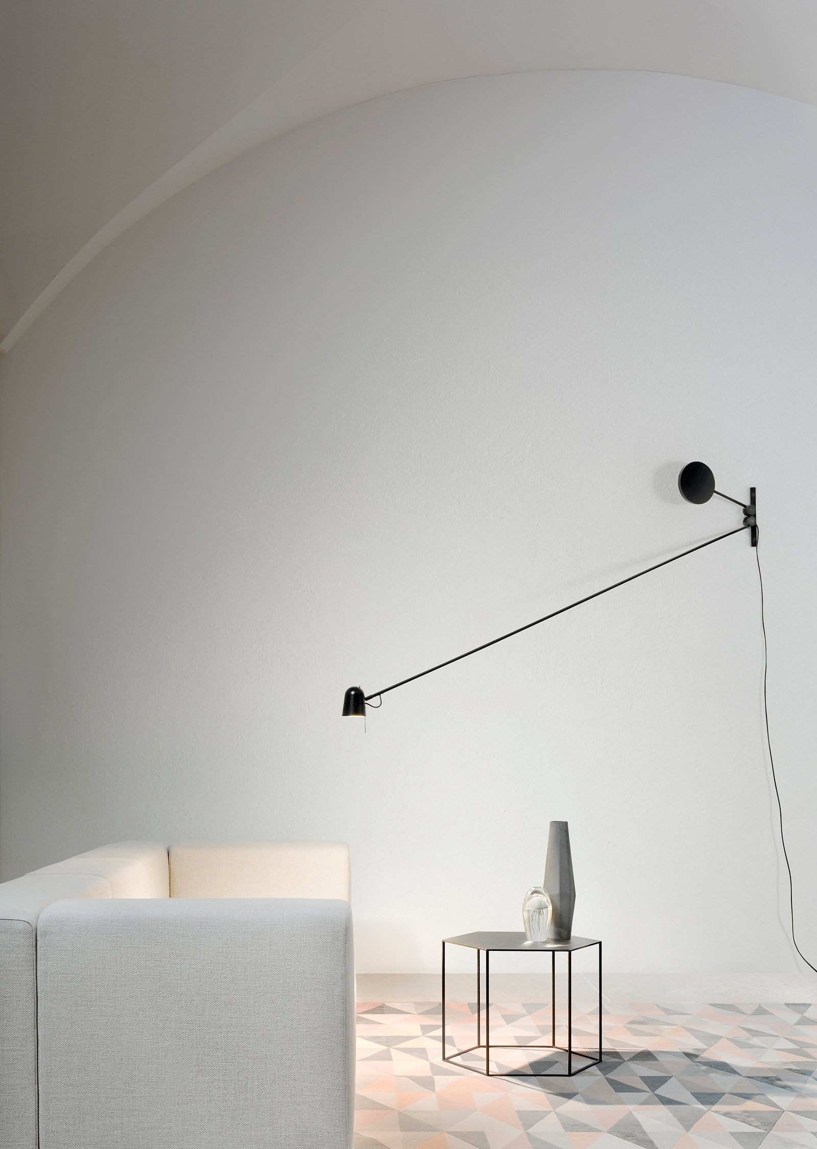 Counterbalance Wall Lamp