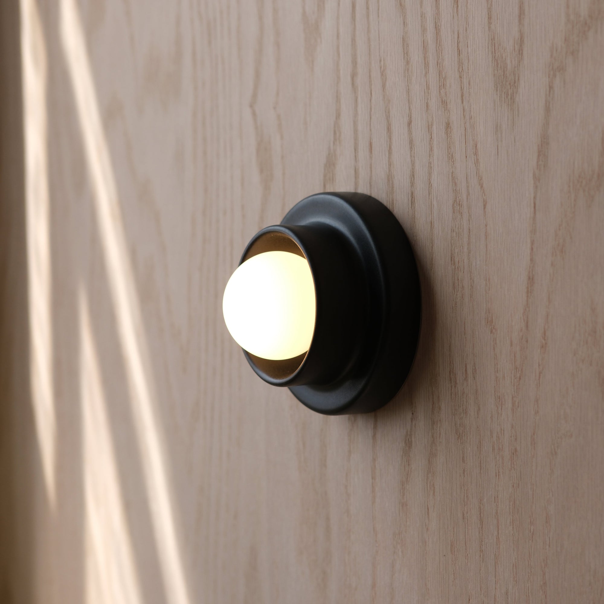 Q Sconce Lamp