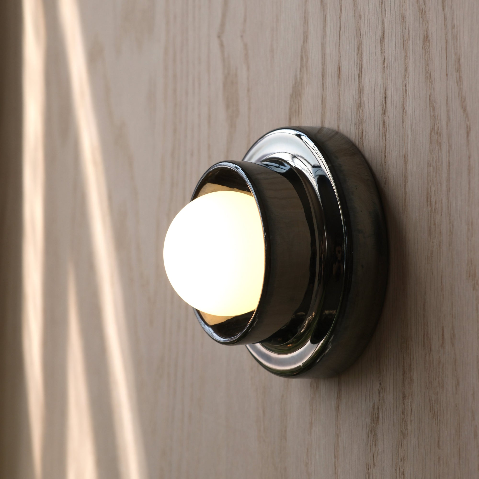 Q Sconce Lamp