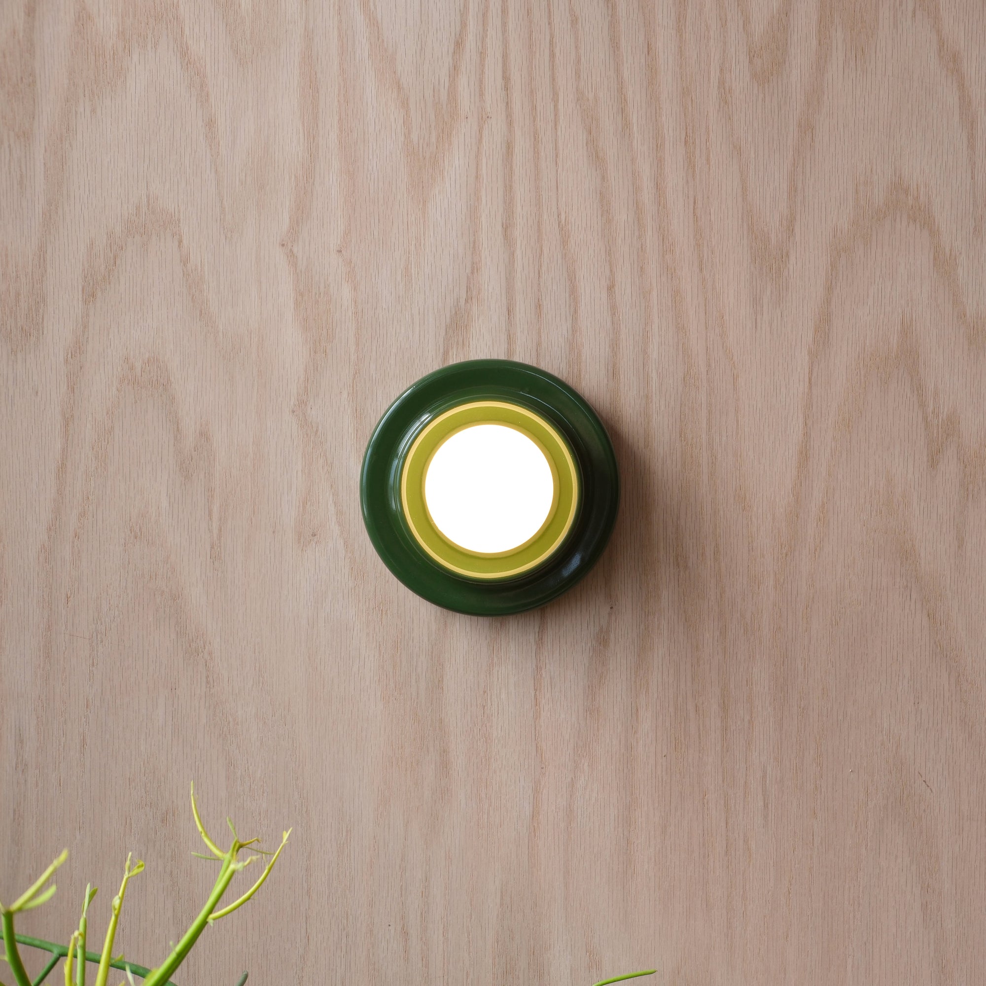 Q Sconce Lamp