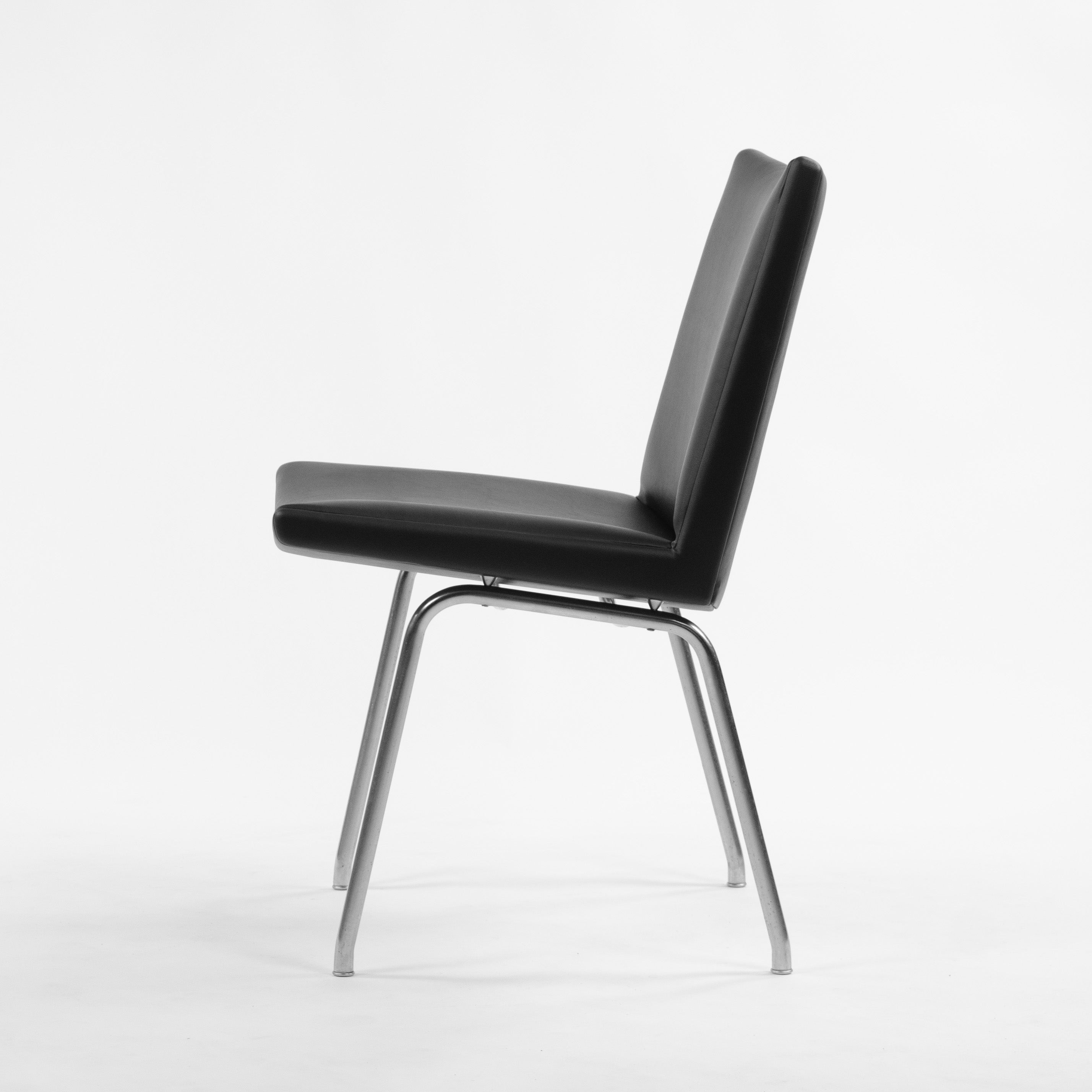 AP38 Airport Dining Chairs