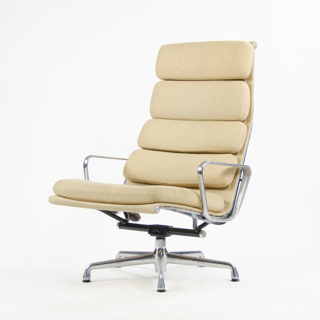 Eames Soft Pad Lounge Chair, Model EA438