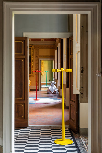 Cessato Allarme Clothes Stand