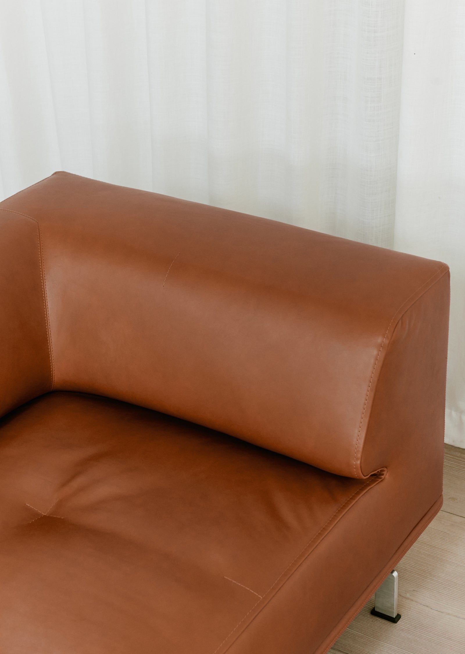 Delphi Sofa