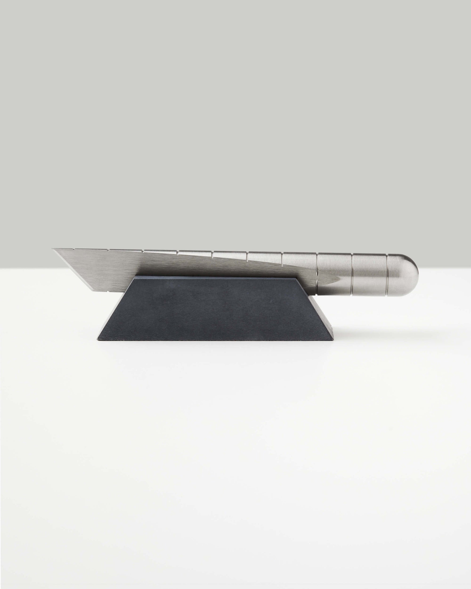 Desk Knife Plinth
