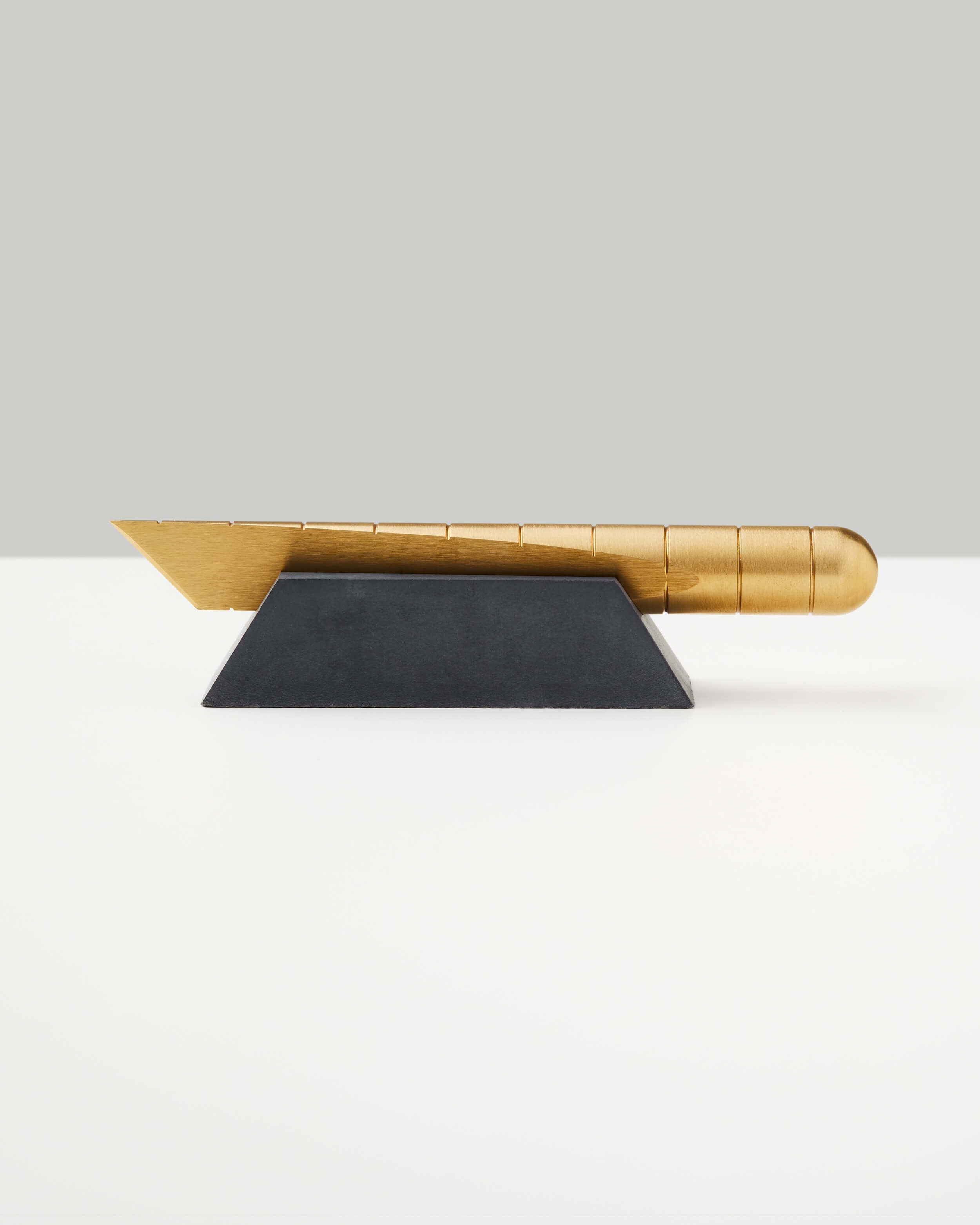 Desk Knife Plinth