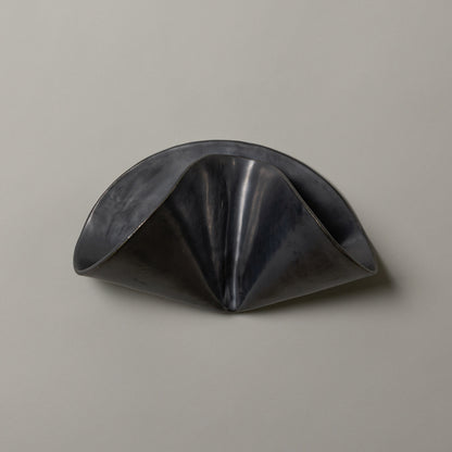 Shado Sconce