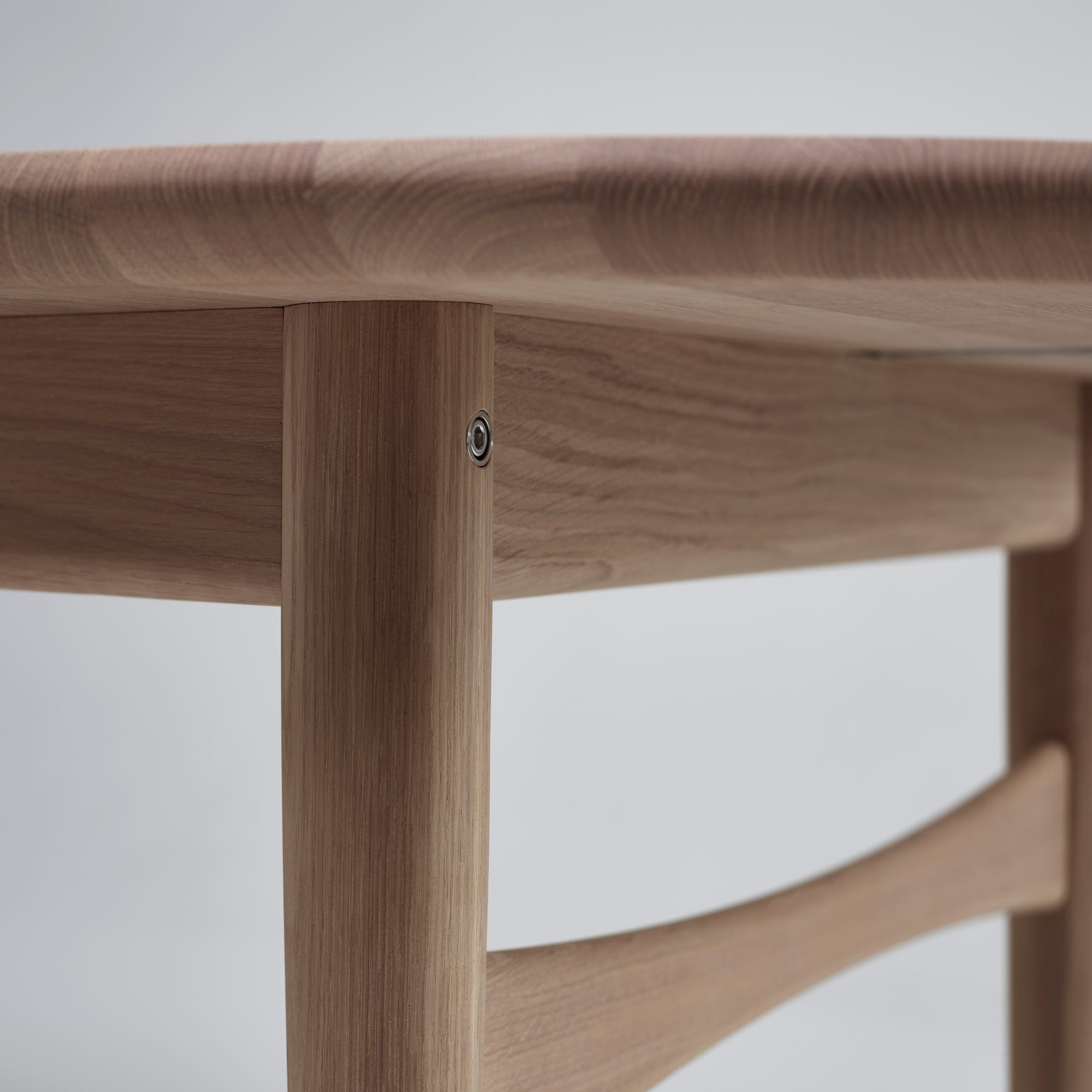 Oya Dining Table — Extendable