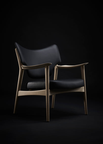 Veng Lounge Chair