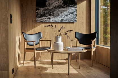 Evja Coffee Table