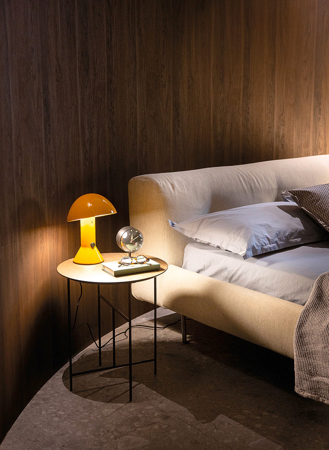 Elmetto Table Lamp