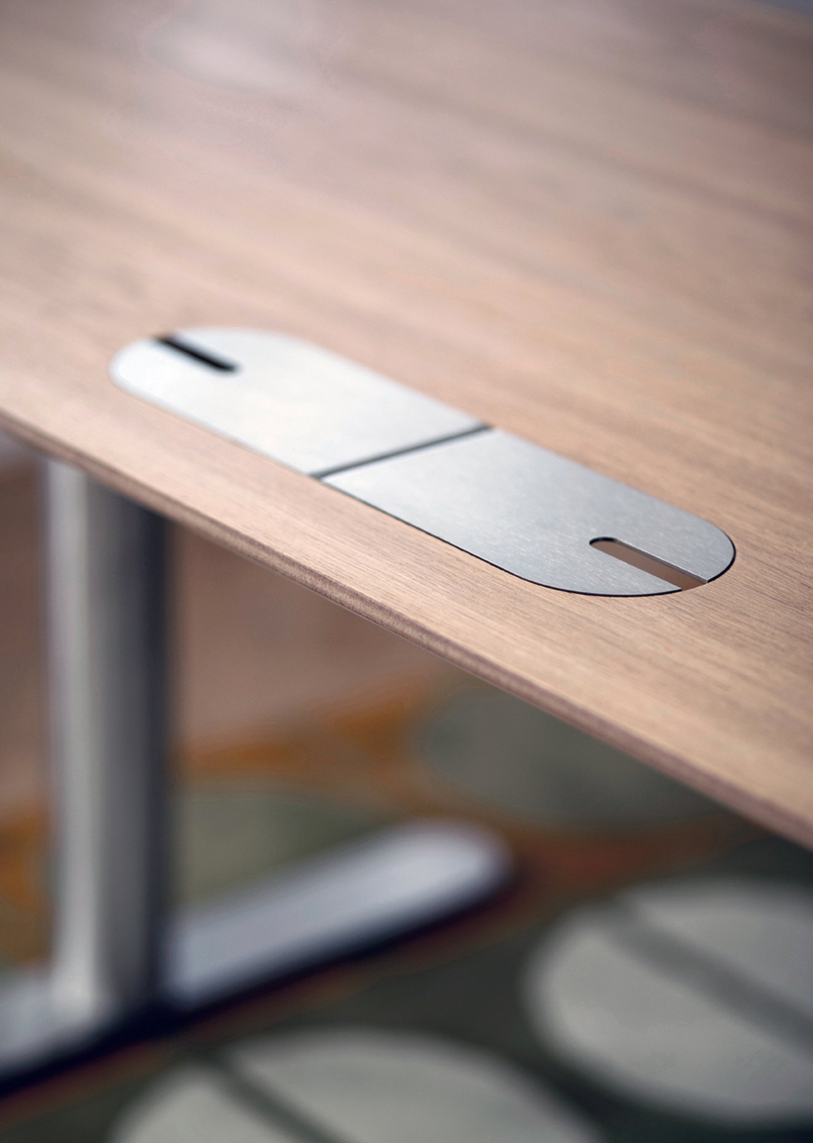 Ezone Desk