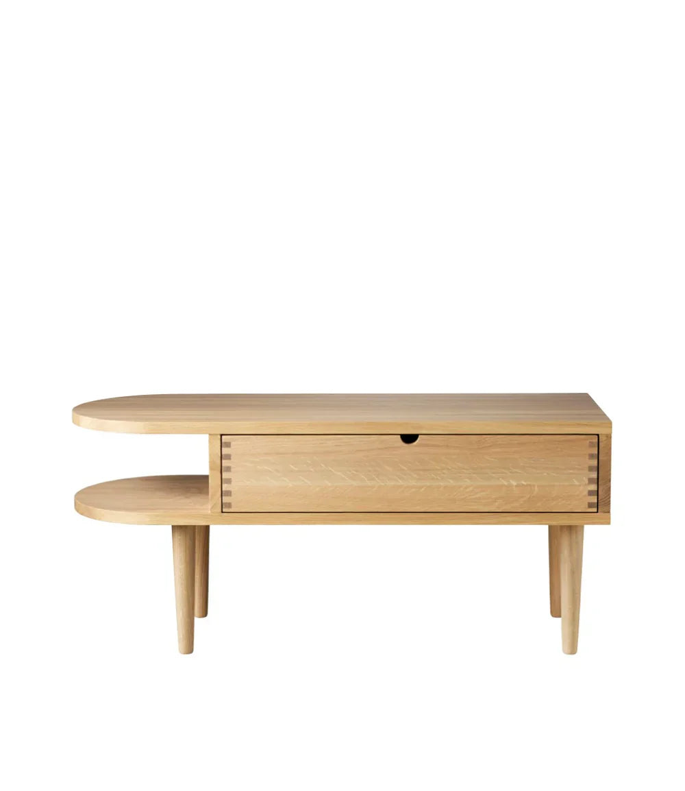 F24 Radius Bench — Small — Nature Lacquered Oak
