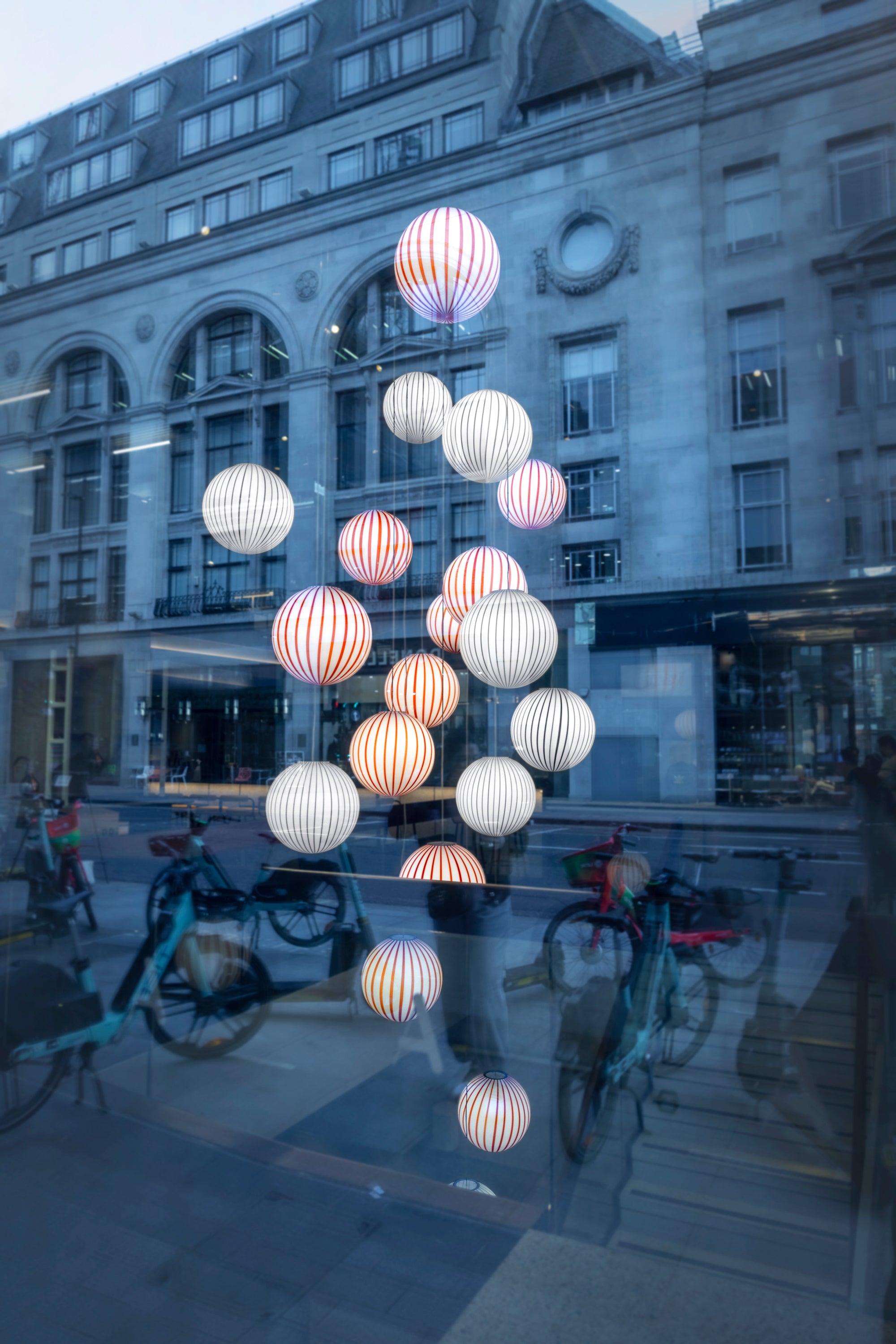 Filigrana Pendant Lamp — Globe