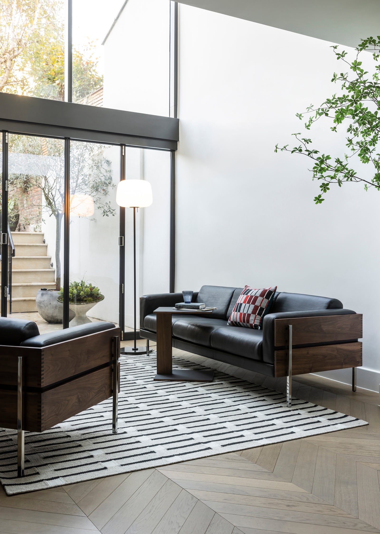Overhang Table