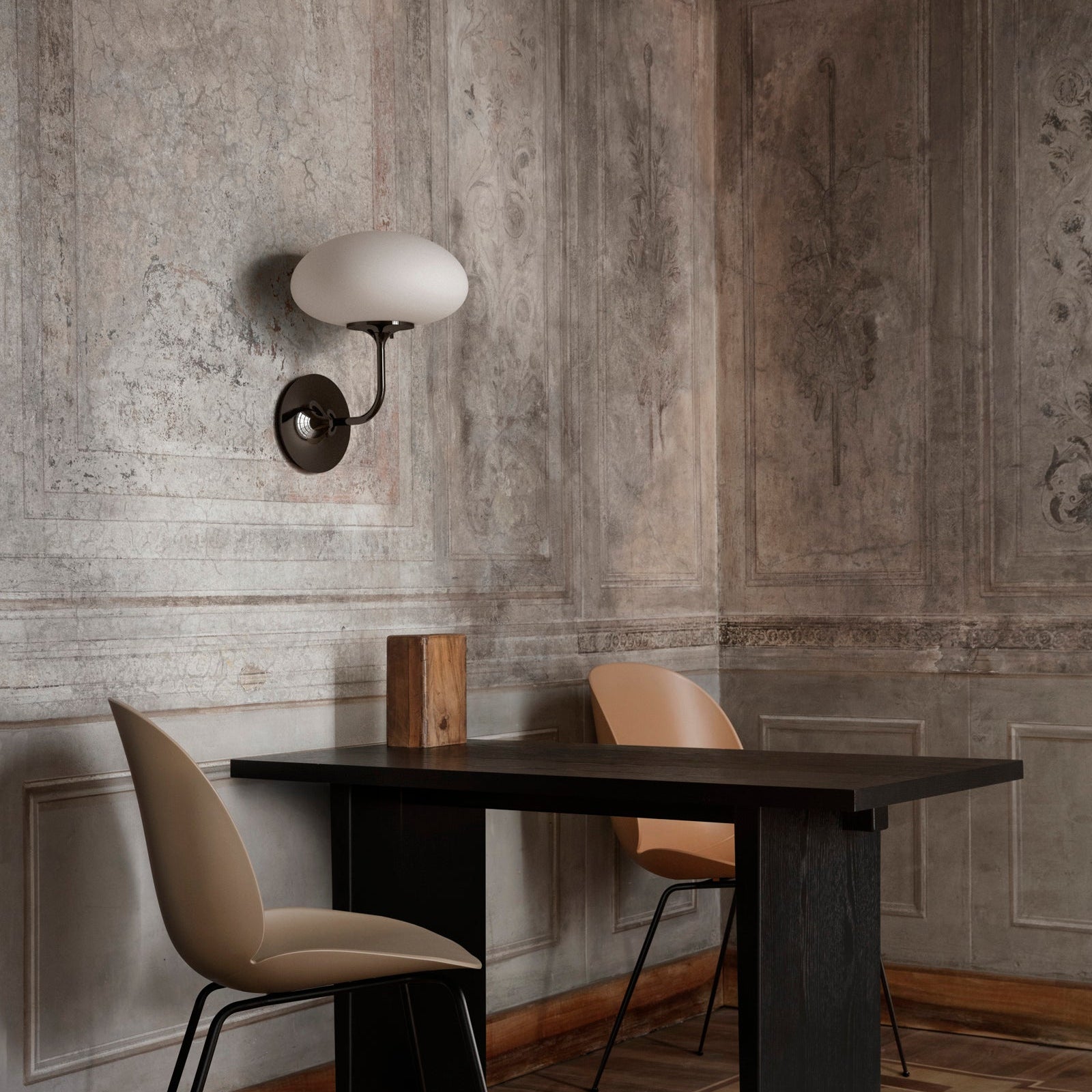 Stemlite Wall Lamp — Hard-wired