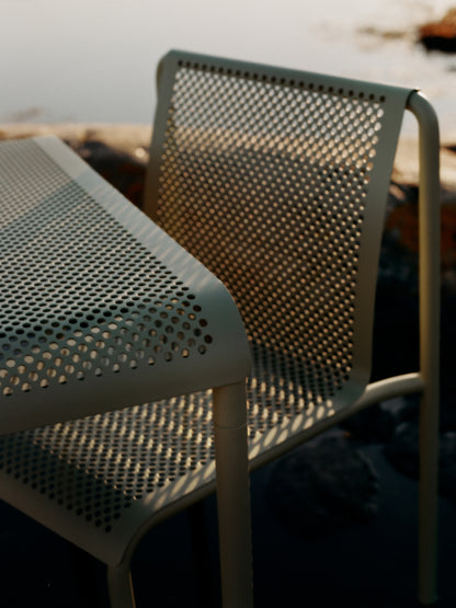 Dapple Dining Table