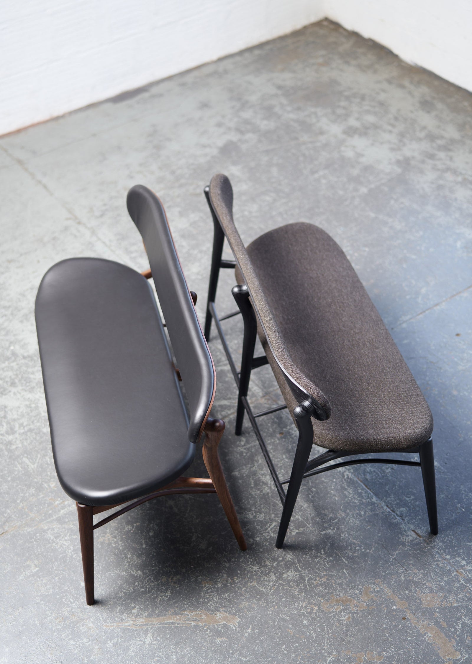 Fjoon Settee