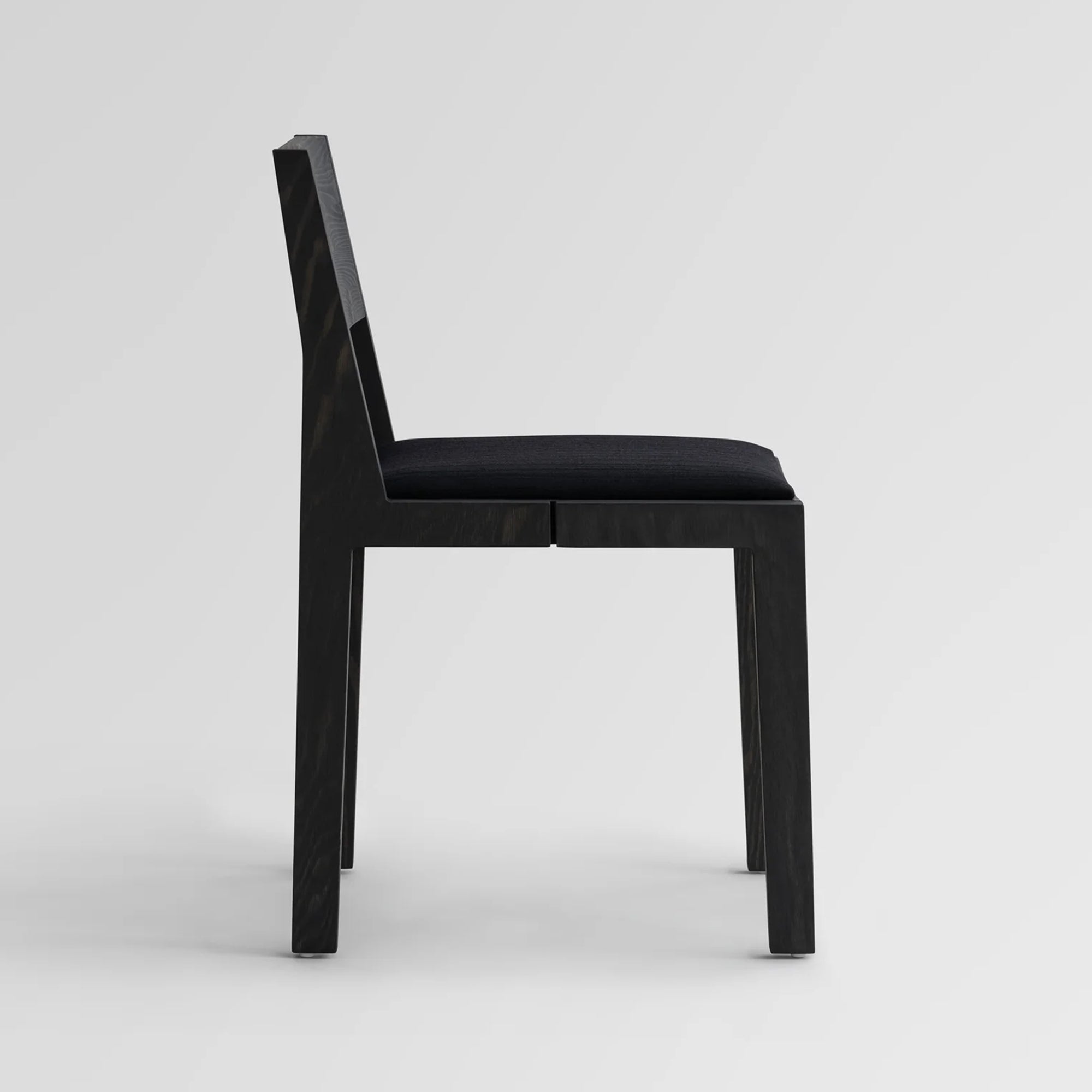016 Maasto Dining Chair — Upholstered Seat