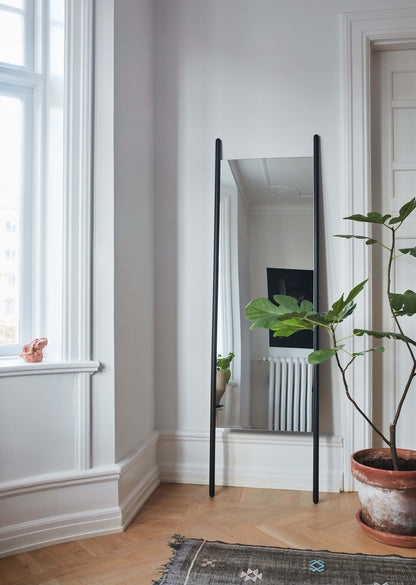 Georg Mirror