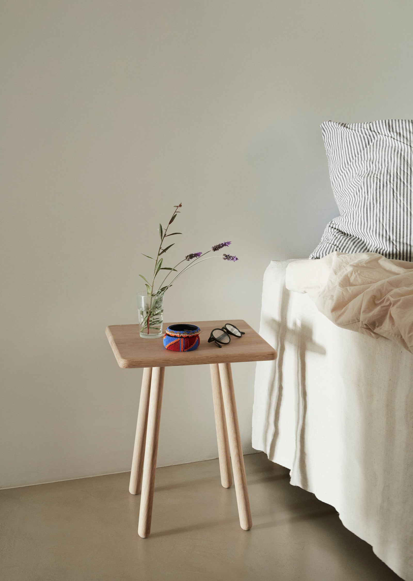 Georg Side Table