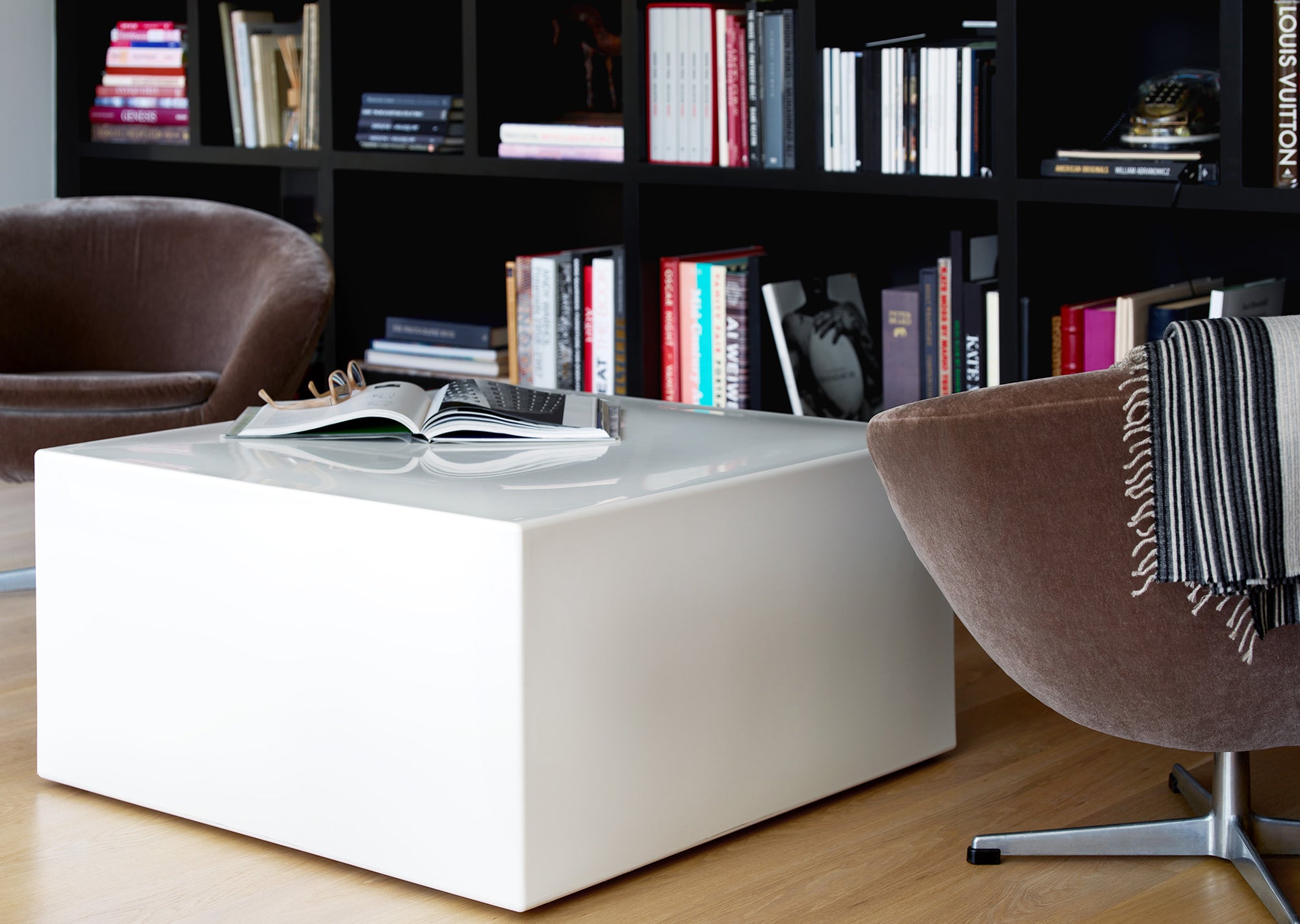 Float Table