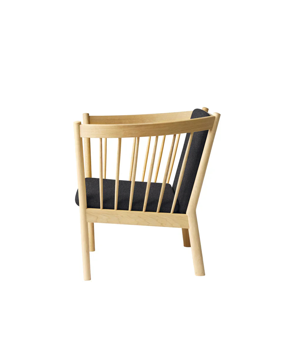 J146 Armchair — Nature Lacquered Oak / Dark Grey