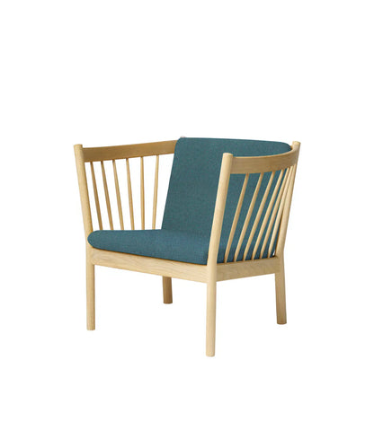 J146 Armchair — Nature Lacquered Oak / Green