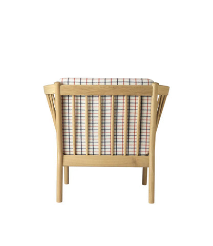 J146 Armchair — Nature Lacquered Oak / Red