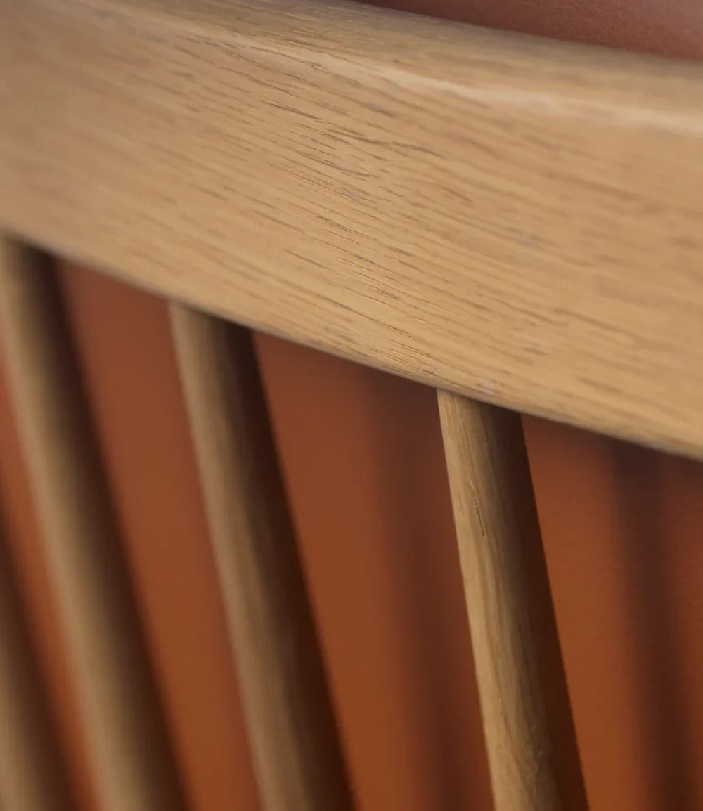 J147 Armchair — Nature Lacquered Oak/Cognac Leather