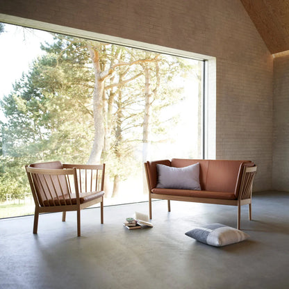 J148 2-Person Sofa — Nature Lacquered Oak/Cognac Leather