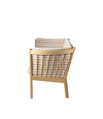J148 2-Person Sofa — Nature Lacquered Oak/Red Wool