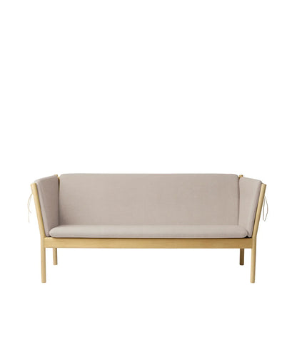 J149 3-Person Sofa — Nature Lacquered Oak/Beige