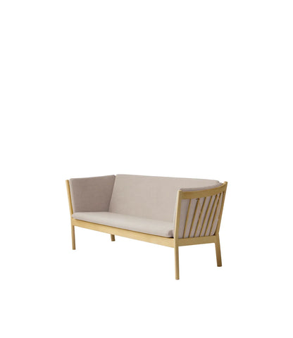 J149 3-Person Sofa — Nature Lacquered Oak/Beige